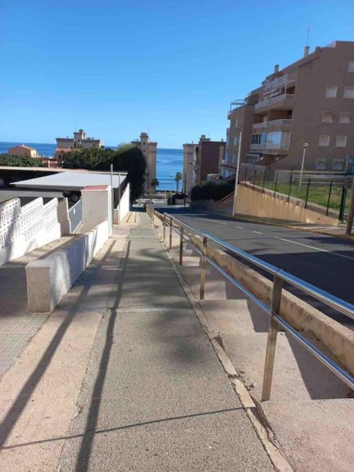 70 Sqm Apartment With Seaview In Arenales Del Sol. Exterior photo